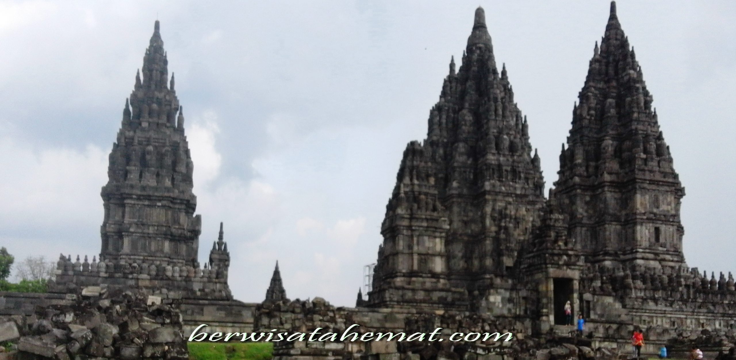 Paket Wisata Jogja dari Bandung Tour & Travel