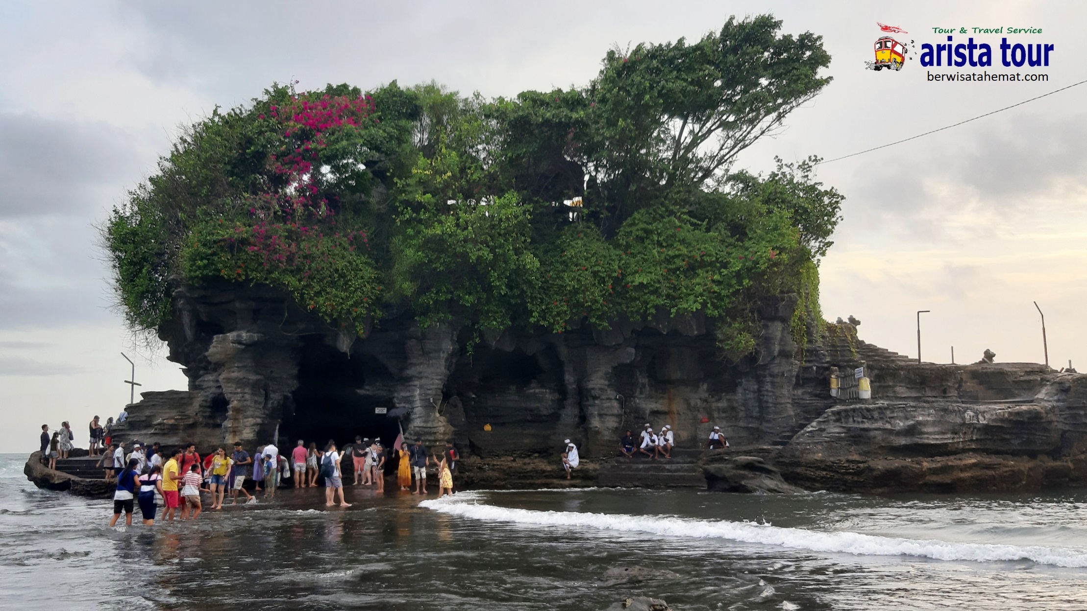 Paket Wisata Bali dari Bandung - Tanah Lot Bali